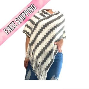 etc. textured poncho with fringe - gray/white